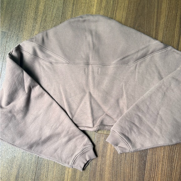 SOLD!!!! Joah Brown crop sweater in size small. Used twice, in great condition. - Picture 3 of 5